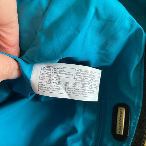 Travelon Anti Theft Signature 3 Compartment Crossbody Large Black Handbag Purse - Picture 14 of 14